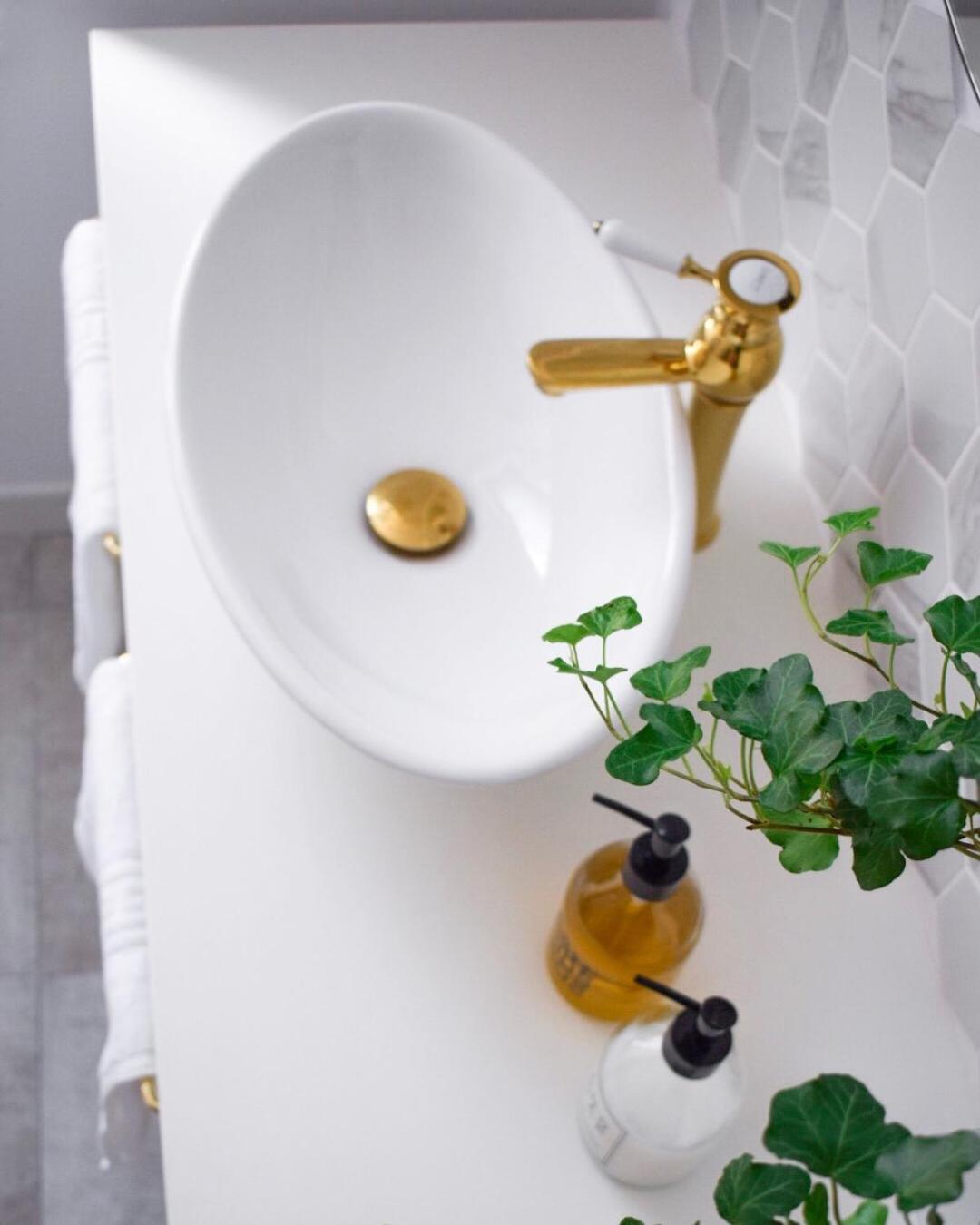 Voya Nordic Apartment-A Luxury Oasis In The Old Town Брашов Стая снимка